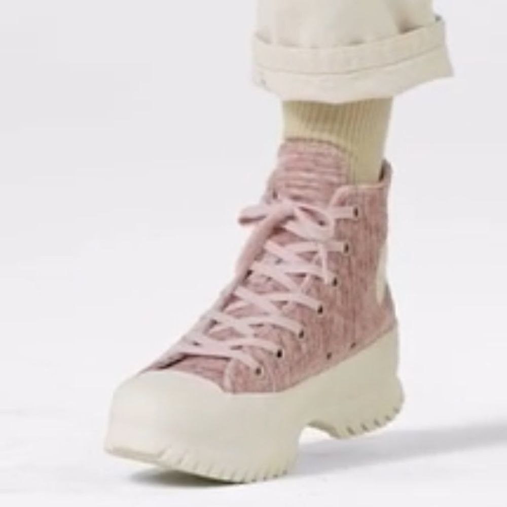Women’s Chuck Taylor All Star Lugged 2.0 Velour Hightop Sneaker Shoes Size 9 - Picture 7 of 9
